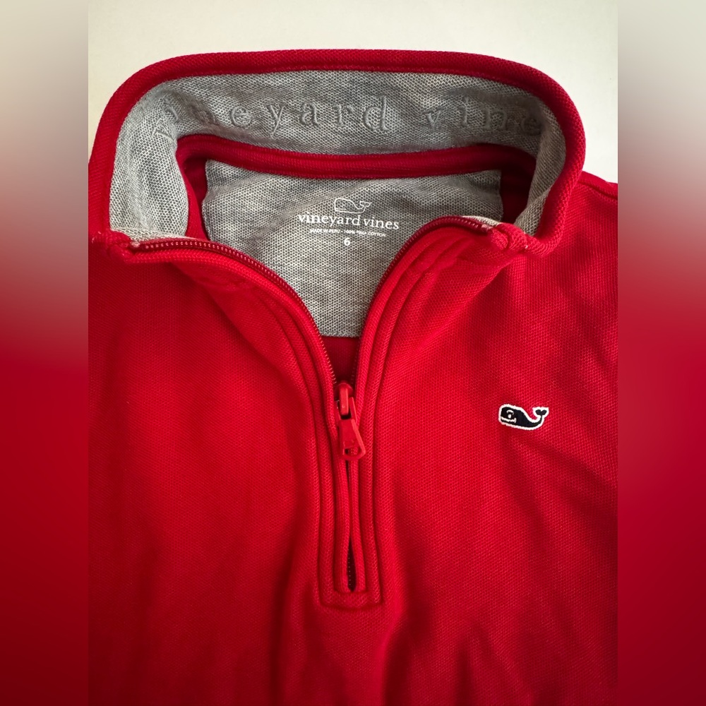 3 Vineyard Vines and 2 Nike zip ups! Sizes range from 5-7